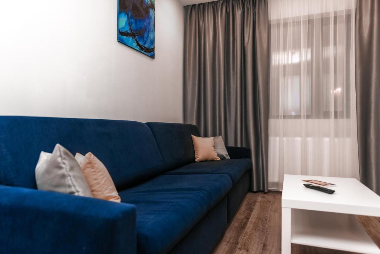 Puzzle Apartaments&Studios ไกรโอวา ภายนอก รูปภาพ