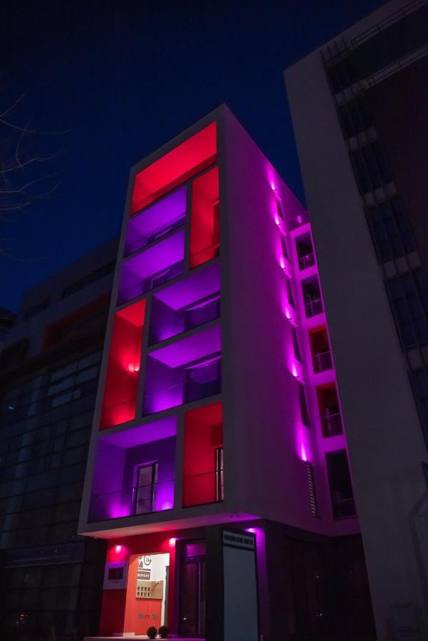 Puzzle Apartaments&Studios ไกรโอวา ภายนอก รูปภาพ